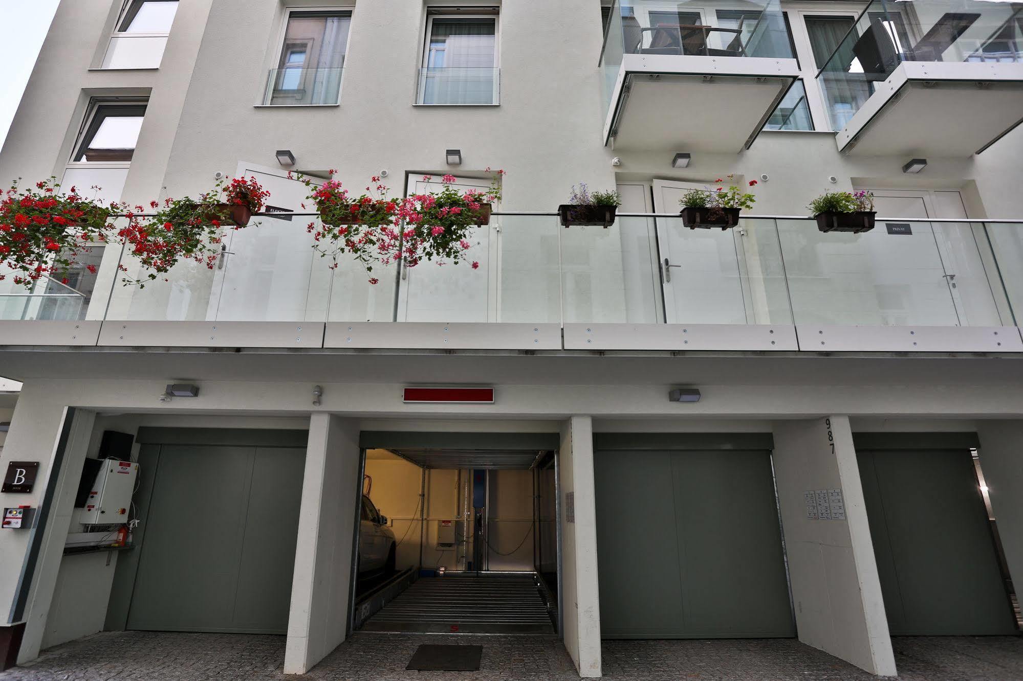 James Hotel & Apartments Prag Eksteriør billede
